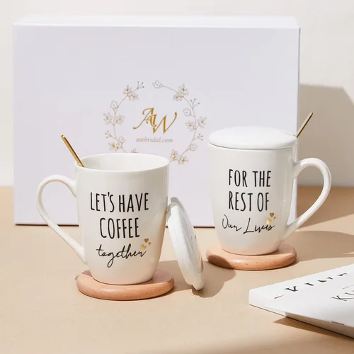 AW BRIDAL Juego de 2 tazas de café únicas de cerámica para parejas recién comprometidas, 12 onzas, regalo de despedida de soltera para novia,