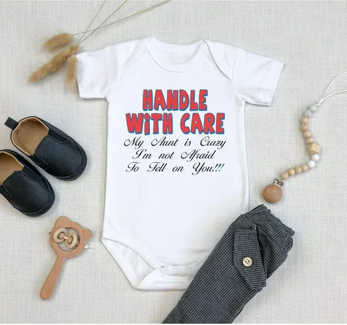Miniatura 3 de TripleBDesigns Handle with Care my Aunt is Crazy I'm not Afraid to tell on you! Divertido mameluco para bebé