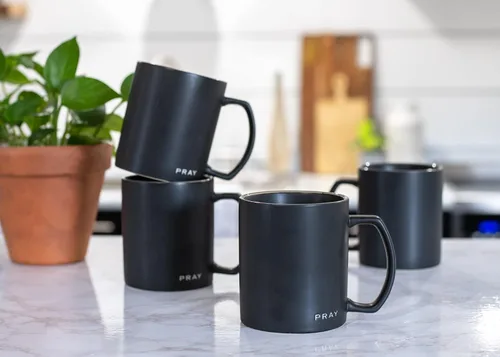 Miniatura 6 de Lighthouse Christian Products Simply Yours Pray - Taza de café de cerámica de 18 onzas, paquete de 4, color negro medianoche