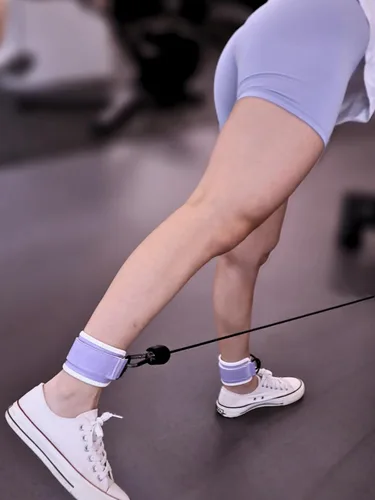 Miniatura 3 de Correas de tobillo para mujer con máquina de cables - Ajustable (par) con anillo en D para patadas de glúteos, rizos de piernas, empujes de cadera