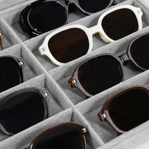Miniatura 3 de Wudygirl Organizador de joyas, organizador de lentes de sol, bandeja de terciopelo con 8 ranuras, estuche para lentes de sol con tapa, estuche
