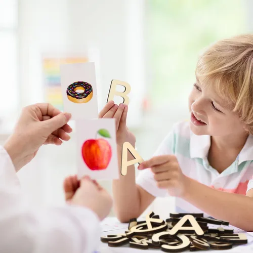 Miniatura 7 de Xuhal Kit de 52 letras magnéticas de madera para niños pequeños de 1 a 3 letras pequeñas del alfabeto magnético en mayúsculas y minúsculas, regalo