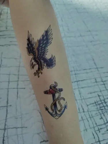 Miniatura 3 de Etiqueta engomada temporal del tatuaje del cráneo del ancla de la golondrina impermeable adultos hombres mujeres mano brazo hombro cuerpo arte