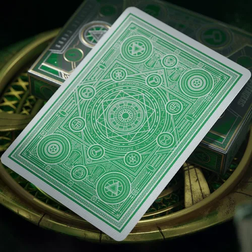Miniatura 7 de theory11 Cartas de juego Avengers Edición Verde Premium - Juego de cartas de Marvel Studios de The Infinity Saga