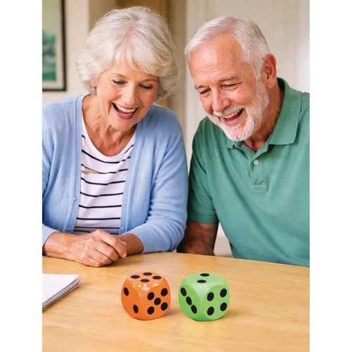 Miniatura 4 de S&S Worldwide Dados grandes y seguros de 4 pulgadas. Los dados de diferentes colores son ideales para juegos, aulas y clases de PE. Los dados