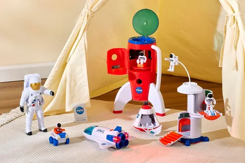 Miniatura 2 de Daron - Serie Aventura en el espacio de la NASA: Estación espacial con luces, sonidos y figurita (B07R4XX8S8)