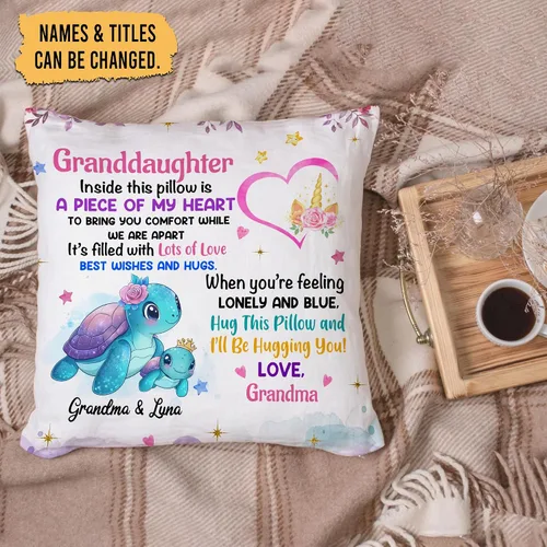 Miniatura 2 de Hyturtle Almohada Personalizada para Nieta (Inserto Incluido) Regalos de Abuela - Regalos de Cumpleaños y Graduación para Nieta - Almohada de Sofá
