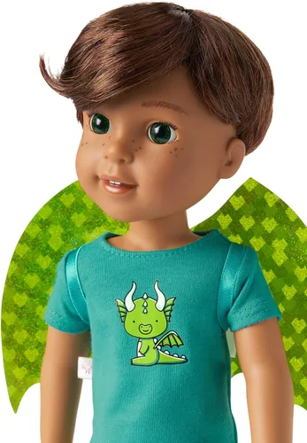 Miniatura 2 de American Girl WellieWishers - Muñeca Bryant de 14.5 pulgadas con camiseta, pantalones cortos, alas de dragón y cola y botas, para mayores de 4 años