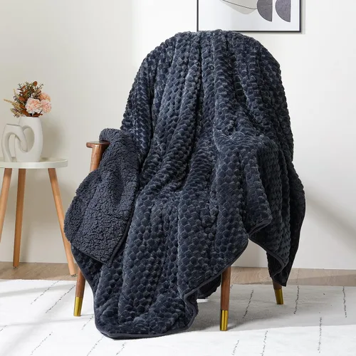 Miniatura 18 de Wemore Manta con peso de forro polar para adultos (48 x 72 pulgadas, 15 libras, negra), manta pesada de sherpa suave y acogedora de doble cara