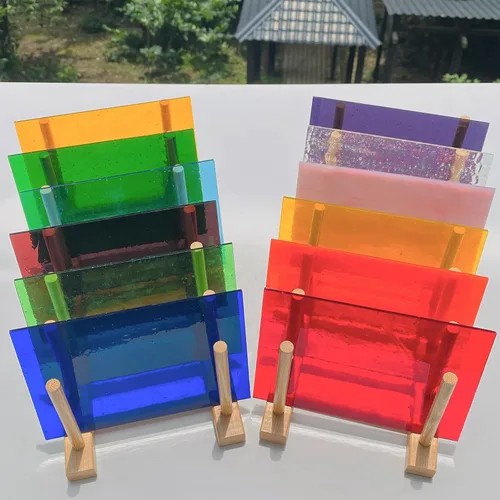 Miniatura 8 de ILLUCKAI 12 hojas de vidrieras transparentes arcoíris de 4 x 6 pulgadas, suministros de vidrio de arte catedral para proyectos de vidrieras