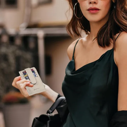 Miniatura 7 de Chelmon Billetera de mujer delgada con bloqueo RFID, billetera plegable con varios compartimientos para tarjetas con bolsillo con cierre, Dorado