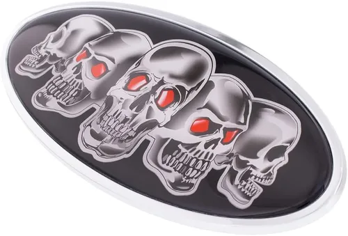 Miniatura 2 de United Pacific 10882 Emblema de metal fundido a presión de 7" x 3 ¼" cromado ovalado con diseño de calavera, perno de montaje con respaldo de doble