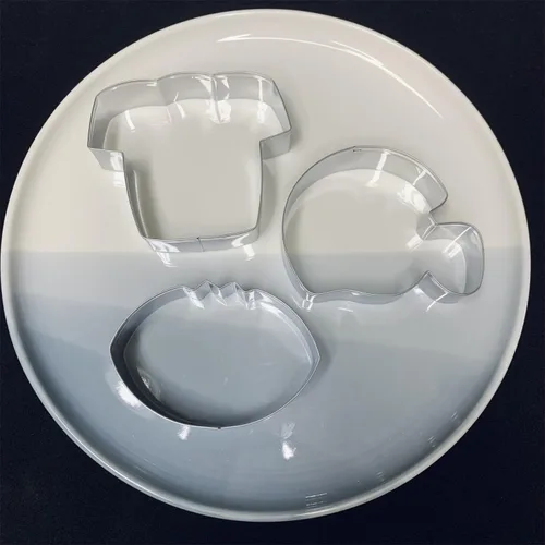 Miniatura 6 de LUBTOSMN Juego de 3 cortadores de galletas de fútbol, 3.5 pulgadas, casco de fútbol americano y camiseta Fondant Biscui Cutters