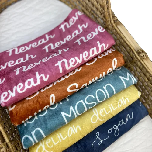 Miniatura 11 de Girls Love A Monogram Se envía al día siguiente- Mantas personalizadas azules para bebé niño con nombre - Impreso en Estados Unidos - Manta