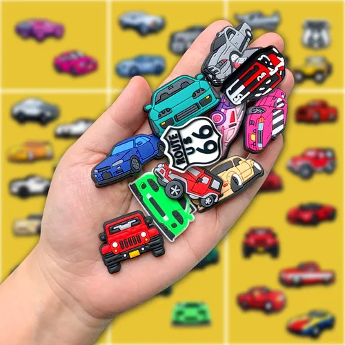 Miniatura 5 de pocpockets 25, 40 dijes de zapatos de carreras para zapatos, pulseras, pulseras, dijes de PVC para decoración de niños y hombres, regalos de fiesta
