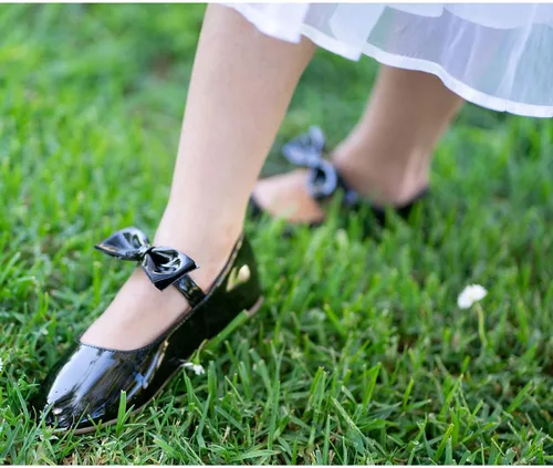 Miniatura 3 de Felix & Flora - Zapatos bajos de vestir con flores para niña pequeña, tipo bailarina, para fiesta, escuela o boda