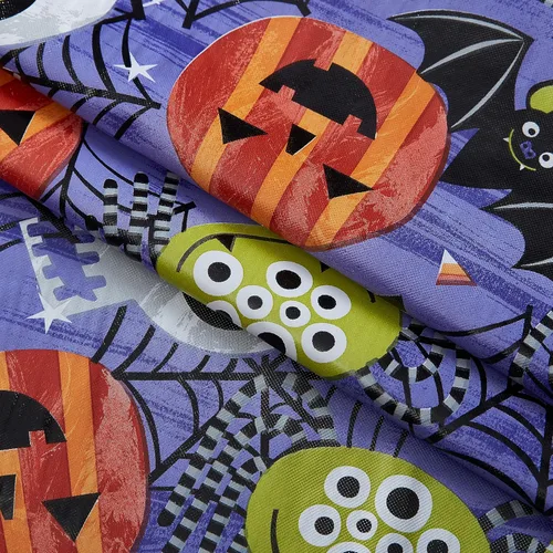 Miniatura 7 de Newbridge Ghoulish Gang - Mantel de vinilo con parte trasera de franela de Halloween, diseño de calaveras y murciélagos espeluznantes con reverso