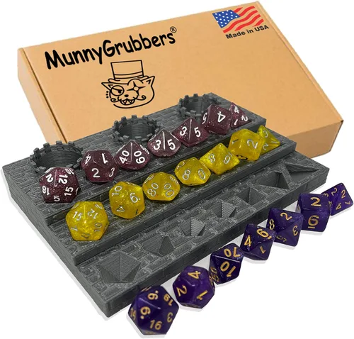 Miniatura 4 de MunnyGrubbers - Estante de exhibición de dados - Dice_Jail - (3 x Juego aleatorio de 7 piezas D20 incluidas) - Exhibe hasta 3 juegos - RPG de mesa