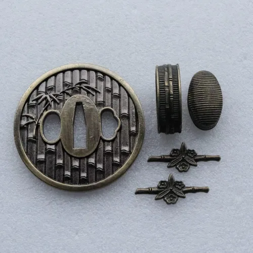 Miniatura 59 de Espada samurái japonesa KOSHIRAE – TSUBA FUCHI KASHIRA MENUKI 68-100