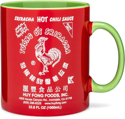 Miniatura 2 de Taza de café de cerámica extra grande de 33.8 onzas con etiqueta Huy Fong Foods Sriracha – Diseño rojo y verde – Regalo divertido para los amantes