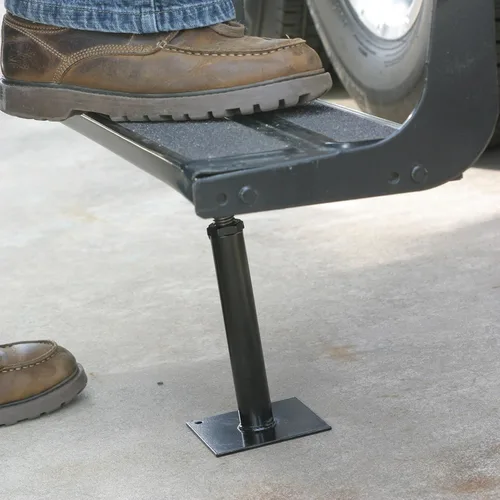 Miniatura 5 de Camco Soporte Save-A-Step para cámper y caravana, estabiliza los escalones de caravana y protege el escalón de la caravana del hundimiento