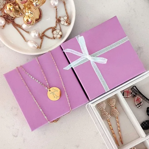 Miniatura 4 de TheDisplayGuys - Paquete de 100 cajas de cartón rellenas de algodón #10 para joyas, color morado lavanda (1.9 x 1.3 x 0.7 pulgadas), para envío