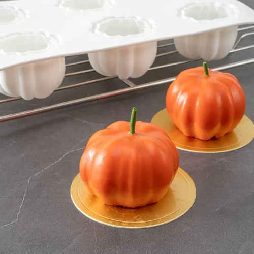 Miniatura 6 de Restaurantware - Molde para pastel de calabaza de 6 cavidades de Pastel, 1 molde de calabaza 3D listo para horno - Molde de silicona blanca