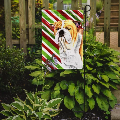 Miniatura 2 de Caroline's Treasures SC9334GF - Bandera decorativa para jardín, diseño de bastón de caramelo inglés, diseño de bulldog inglés, tamaño jardín