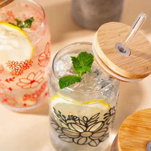 Miniatura 5 de SUNNOW Vasos de 16 onzas con diseño de flores silvestres con tapas y pajitas de bambú, tazas de café helado para cenas en casa, bar y fiesta, juego