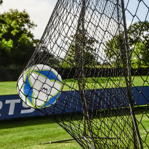Miniatura 3 de Aoneky Red de protección trasera de fútbol de 10 x 10 pies, malla deportiva de poliéster resistente de 0.118 pulgadas con malla de 4 x 4 pulgadas