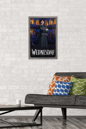 Miniatura 2 de Trends International Wednesday - Póster de pared de retrato, 14.725 x 22.375 pulgadas, versión enmarcada de madera de granero