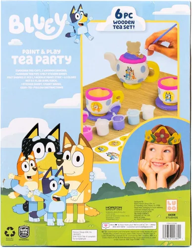 Miniatura 7 de Juego de té Bluey Paint & Play, juego de madera de 6 piezas, personalizable con pintura y calcomanías, 2 coronas portátiles, juguetes divertidos
