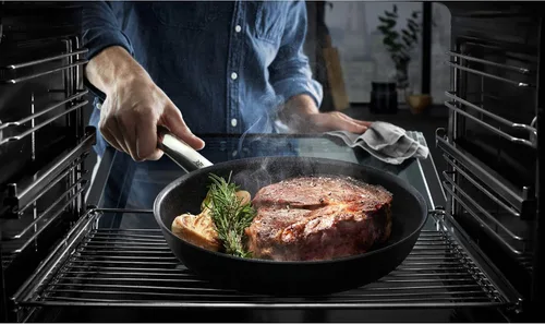 Miniatura 2 de WMF Sartén profesional para carnes de 11.0 in, ideal para sellar, material multicapa, control de calor rápido, sartén recubierta Negro