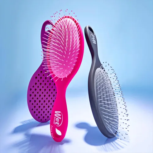 Miniatura 9 de Wet Brush Cepillo desenredante sin encrespamiento con tecnología iónica, negro, proporciona control de encrespamiento, reduce la estática y suaviza