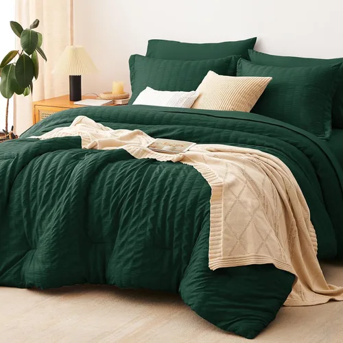 Miniatura 16 de CozyLux Juego de ropa de cama con edredón tamaño King Beige Seersucker de 7 piezas, juego de cama en una bolsa, con edredón, sábanas, fundas