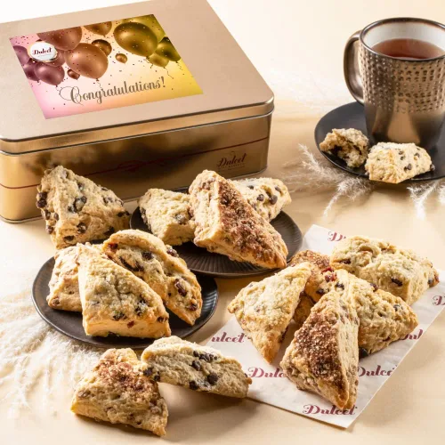 Miniatura 14 de Dulcet Gift Baskets Artesano Scone - Lata de regalo para el día del padre, pasteles gourmet para papá, abuelo, novio o compañero de trabajo.