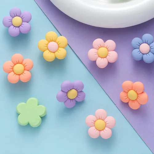 Miniatura 2 de NEVEGE Dijes de flores para zapatos para niñas, bonitos dijes de diseño para zapatos para adultos, adolescentes, niños, decoración de zapatos