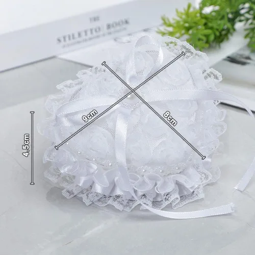 Miniatura 4 de Caja de soporte para anillo de boda en forma de corazón, almohada romántica para portador de anillo de encaje blanco, cojín romántico de perlas