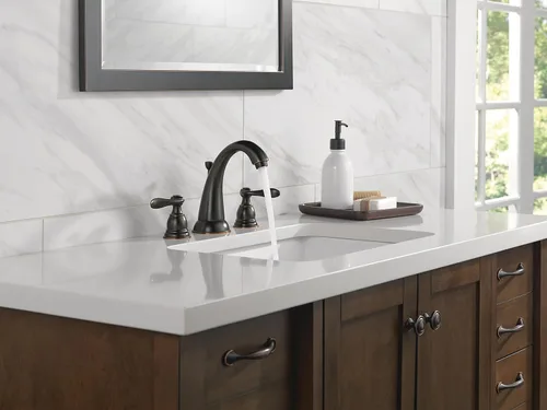 Miniatura 2 de Delta Windemere Grifo de baño de bronce pulido con aceite 3 agujeros, grifo de fregadero de baño de 8 pulgadas para tocador, conjunto de drenaje