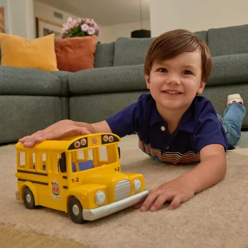 Miniatura 2 de CoComelon Autobús escolar amarillo musical oficial, reproduce clips de "Wheels on The Bus", con figura JJ extraíble, juguetes de personajes