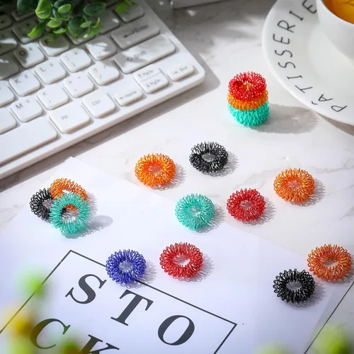 Miniatura 7 de Blulu Juego de 50 anillos de acupresión para aliviar la ansiedad, con pinchos, para adolescentes, adultos, reductor de estrés silencioso y azul