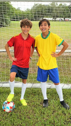 Miniatura 7 de PAIRFORMANCE Uniformes de fútbol para niños, camiseta deportiva de equipo y pantalones cortos para niños, ropa deportiva, unisex, de 4 a 14 años