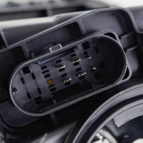 Miniatura 3 de KarParts360 Conjunto de faros delanteros para Mercedes-Benz C300 2015 16 17 2018 lado del conductor con bombillas carcasa negra sedán