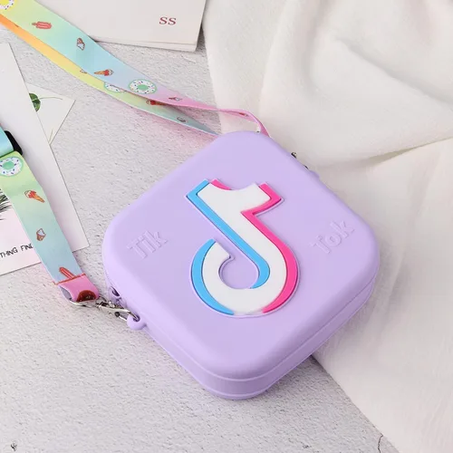 Miniatura 6 de Y-bblebao, Púrpura