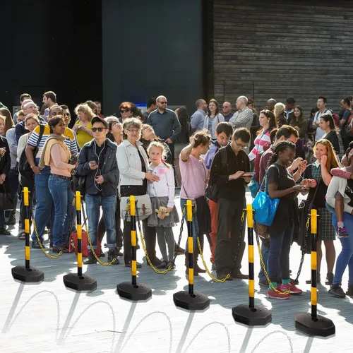 Miniatura 7 de Konohan Paquete de 6 delineadores de cono de estacionamiento de 34 pulgadas, juego de puntal de plástico para poste de tráfico, barrera de blanco