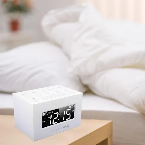Miniatura 4 de HANNLOMAX Radio despertador HX-111CR, radio PLL AM/FM, alarma dual, pantalla LED blanca, DST automático, conector auxiliar (blanco)