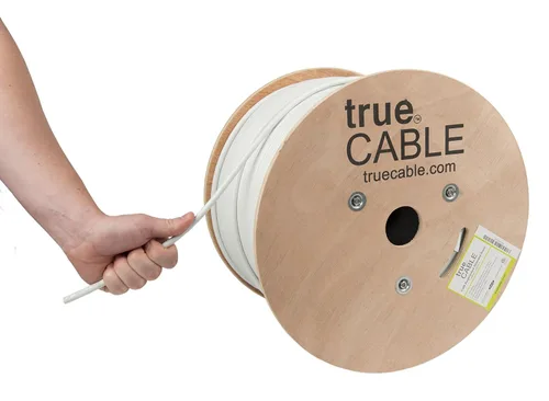 TRUE CABLE Cable Ethernet a granel de elevación blindada Cat6A (CMR), 1000 pies, blanco, cobre sólido desnudo 23 AWG, 750 MHz, F/UTP, PoE++ 100 W,