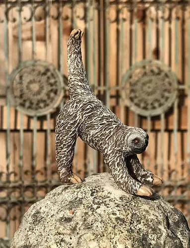 Miniatura 2 de Juego de 5 figuras de yoga con perezosos, figuras de acción de estatua de perezoso de 3 pulgadas, posturas de decoración de yoga