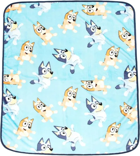Jay Franco Bluey and Bingo - Manta de viaje de felpa de 40 x 50 pulgadas, ropa de cama súper suave para niños Azul - Bluey