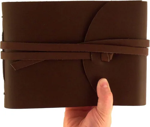 Miniatura 5 de Álbum de fotos rústico de cuero genuino con caja de regalo, páginas estilo álbum de recortes, capacidad para 100 fotos de 4 x 6 o 5 x 7 pulgadas